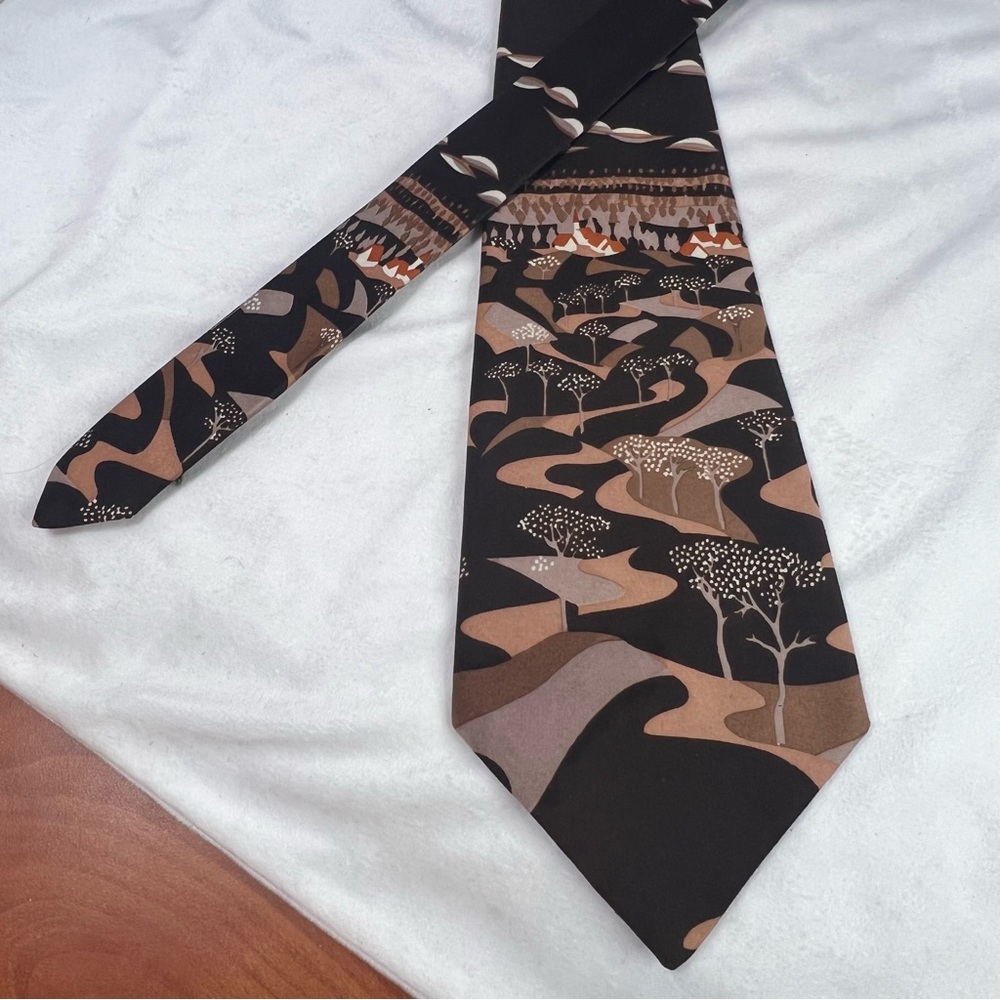 Pierre Martin Vintage Necktie - Artisan Landscape Motif in Earth Tones - Picture 3 of 8